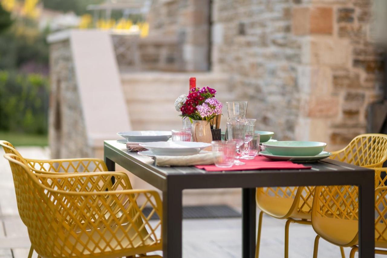 Villa Kalamos / Sea View And Pool Nearby Athens エクステリア 写真