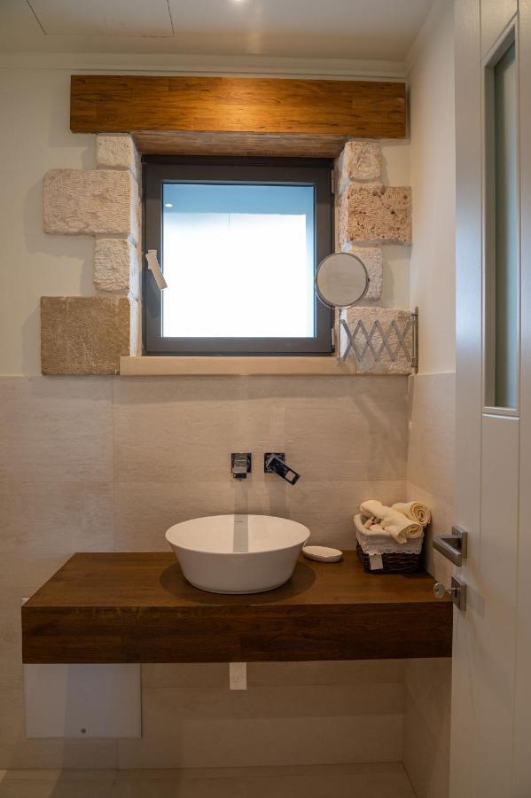 Villa Kalamos / Sea View And Pool Nearby Athens エクステリア 写真